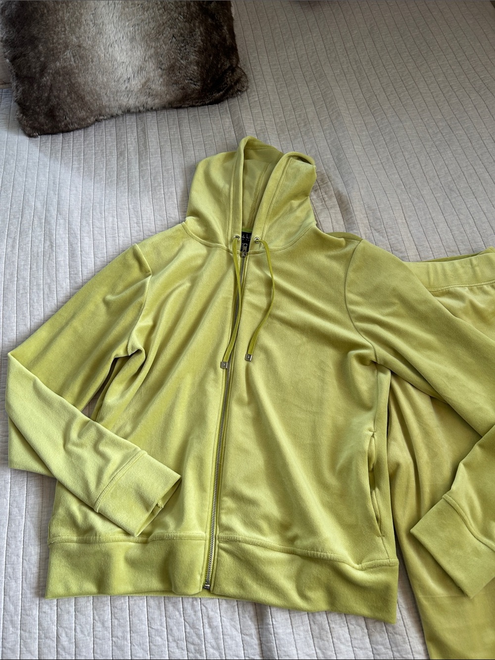 NWT Nicole miller chartreuse green Y2K velour wide leg tracksuit hoodie set L - Picture 2 of 14